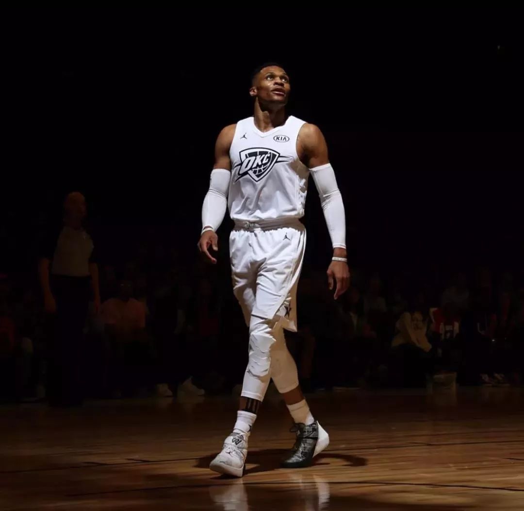 在纷扰的转 在纷扰的转