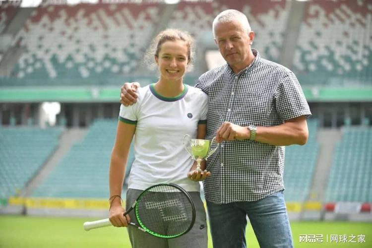 轻侧翼做出 轻侧翼做出